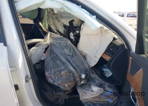 2024 Volvo Xc90 B5 Plus Bright Theme z USA, uszkodzony, nr VIN YV4L12PE0R1229807